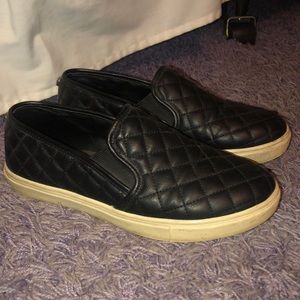 steve madden slip ons